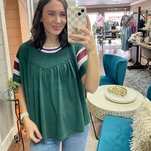Entro Hunter Green Smocked Lyn Top‎